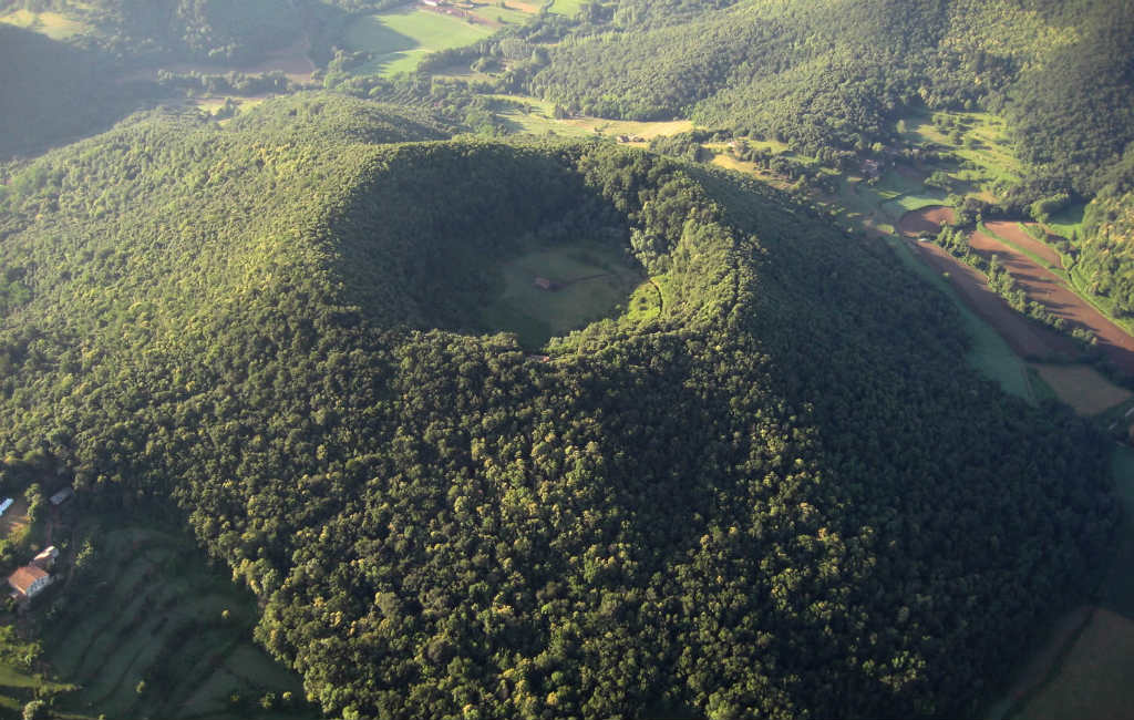 Vulkanen van Garrotxa in Girona worden extra in de gaten gehouden