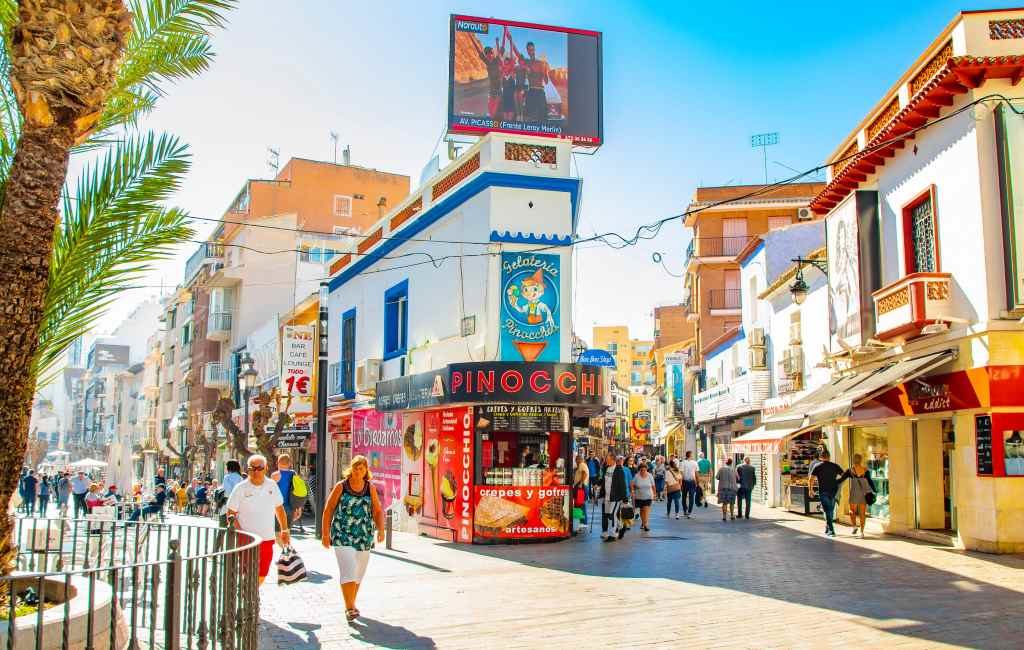 Inwoners van Benidorm krijgen 50 euro om uit te geven bij lokale winkels en bedrijven