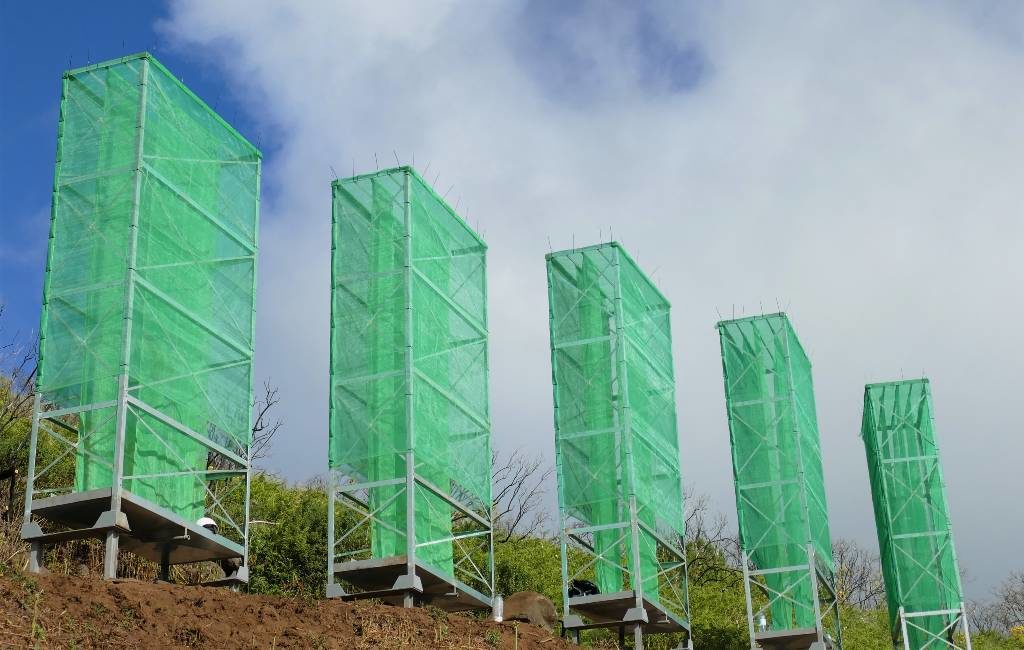 Op de Canarische Eilanden gaan ze op mistbanken jagen om de droogte tegen te gaan