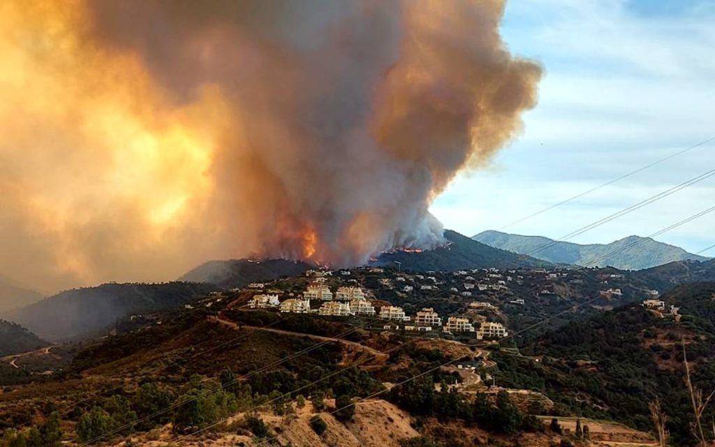 UPDATE 2 natuur- en bosbrand Costa del Sol: 3.000 evacuees, 3 gewonden en 2.150 hectare natuur verwoest