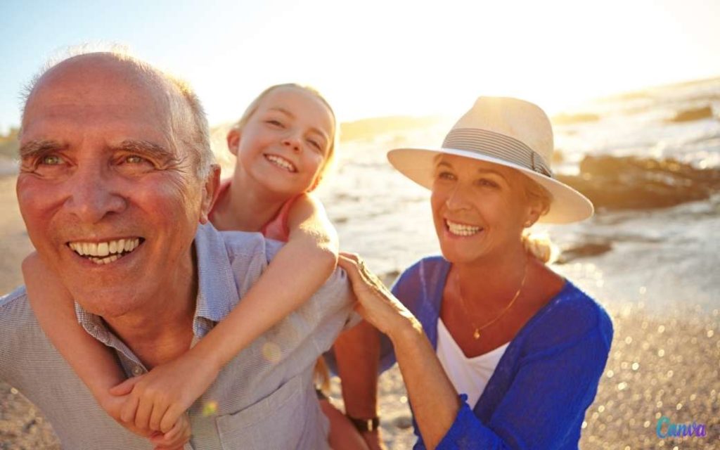 Merendeel Spaanse families maakt gebruik van opa’s en oma’s tijdens de zomer