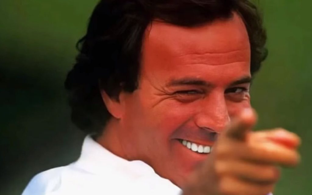 Spaanse zanger Julio Iglesias spreekt alle geruchten over zijn gezondheid tegen