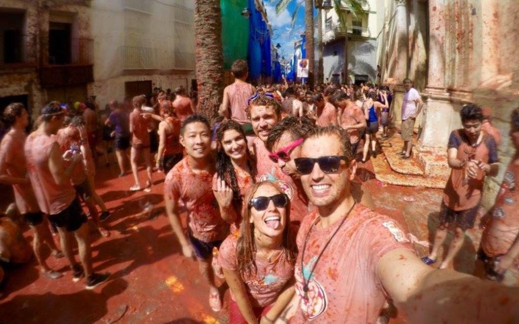 Het tomaten-gooi-feest ‘La Tomatina’ in Buñol viert haar 75e editie