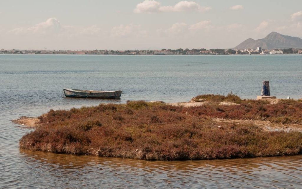 Mar Menor lagune in Murcia is Europa's eerste met de status als rechtspersoon