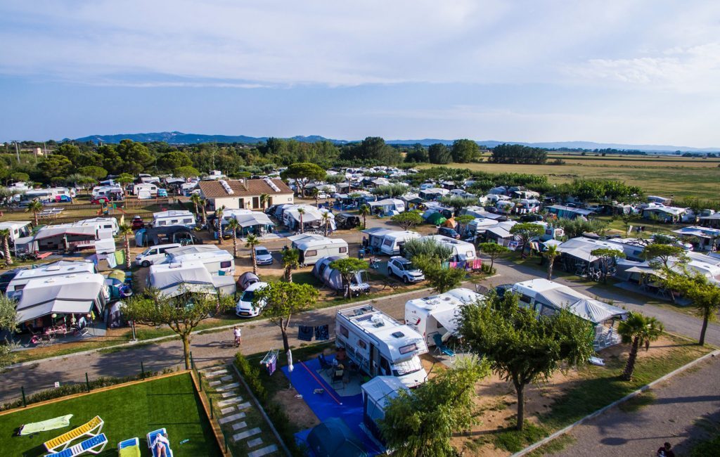 13 miljoen overnachtingen in appartementen, campings en Turismo Rural in Spanje in augustus