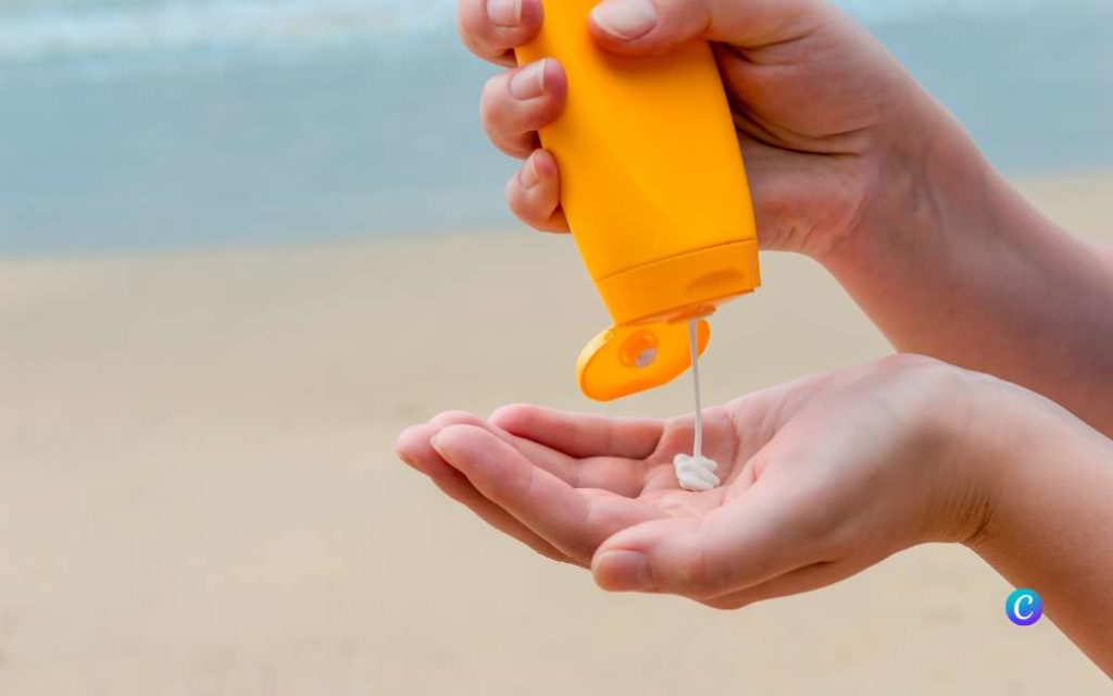 Gratis zonnebrandcrème op de stranden van Torre del Mar