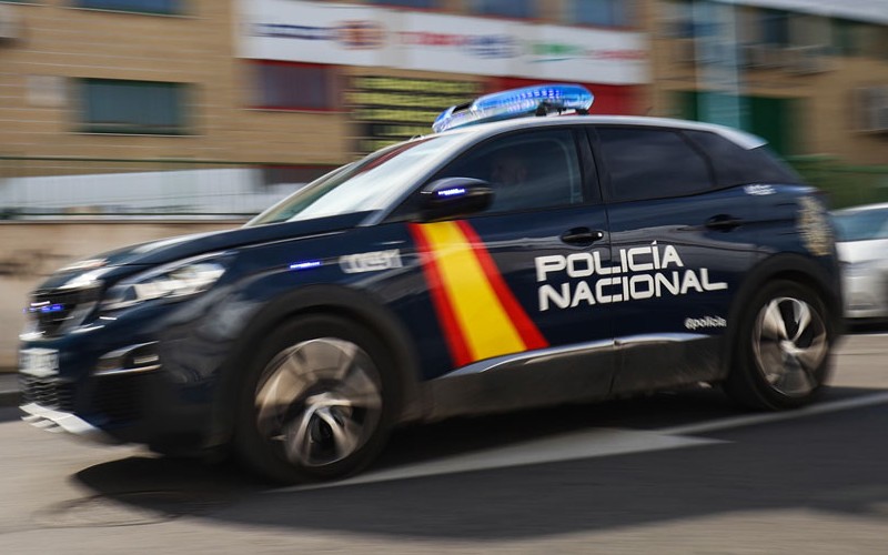 Roekeloos rijdende Nederlander met bestelbus vol met drugs gearresteerd in Valencia