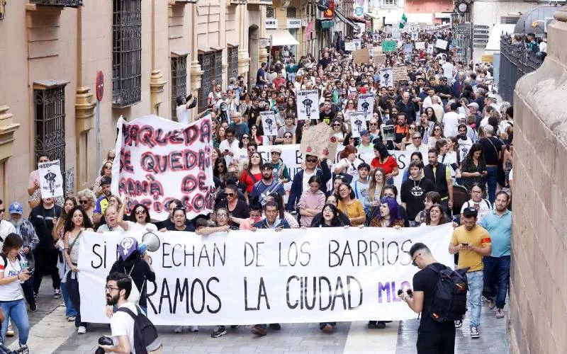 Duizenden manifestanten in Málaga eisen een einde aan stedelijke speculatie