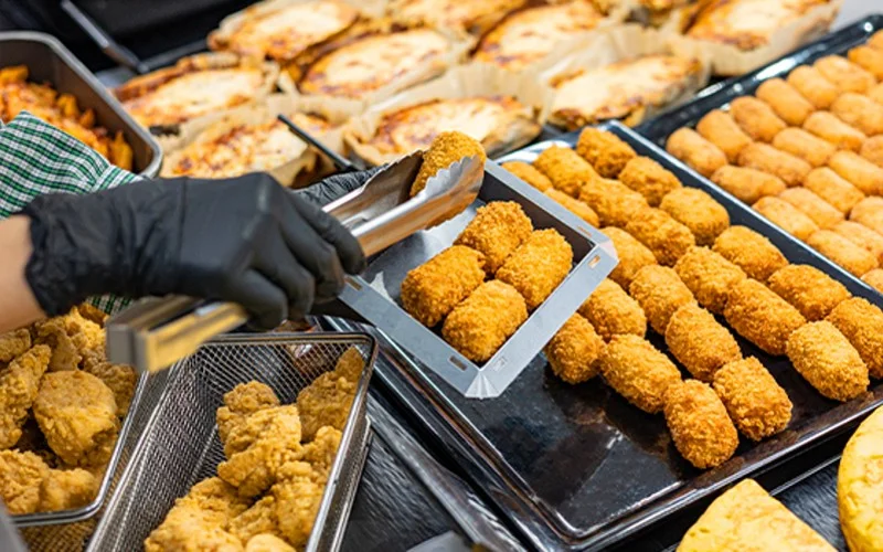 Rechter verklaart ontslag van Mercadona medewerker wegens eten van een kroket als onterecht