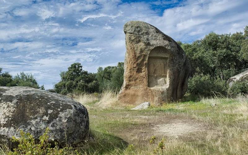 Een bezoek aan deze Romeinse monoliet belooft een leuke daguitstap nabij Madrid