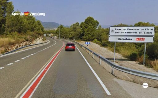 Wat is de betekenis van de nieuwe doorgetrokken rode lijnen op de Spaanse wegen?