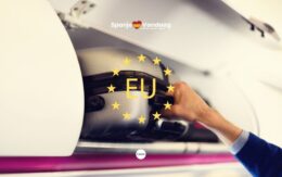 Europese consumentenorganisaties klagen o.a. Ryanair, Transavia aan wegens handbagagekosten