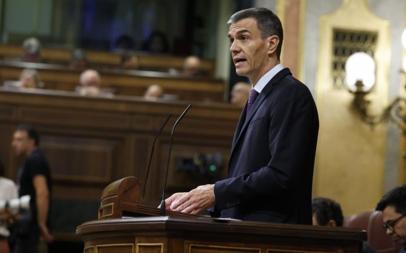 Premier Sánchez neemt verantwoordelijkheid maar sluit vervroegde verkiezingen in Spanje opnieuw uit