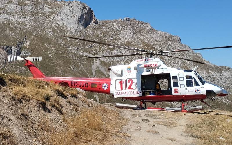 Verdwaalde Nederlandse wandelaars in Spanje per helikopter gered (video)