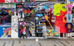 Benidorm verbiedt schunnige T-shirts in winkels