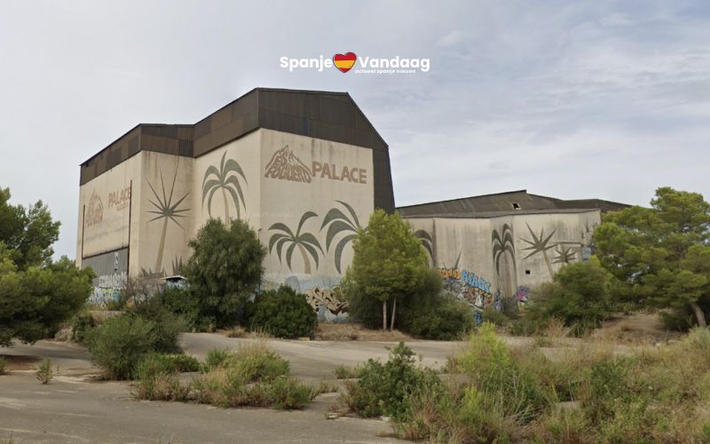 Lichaam van buitenlandse 65-plusser in gesloten discotheek op Mallorca gevonden