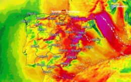 Storm Oriana brengt orkaanachtige windvlagen en stortregens naar grote delen van Spanje