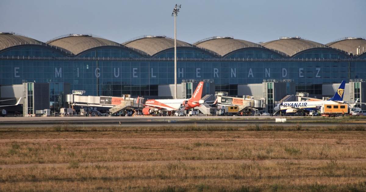Waarom heet de luchthaven van Alicante-Elche naar dichter Miguel Hernández?