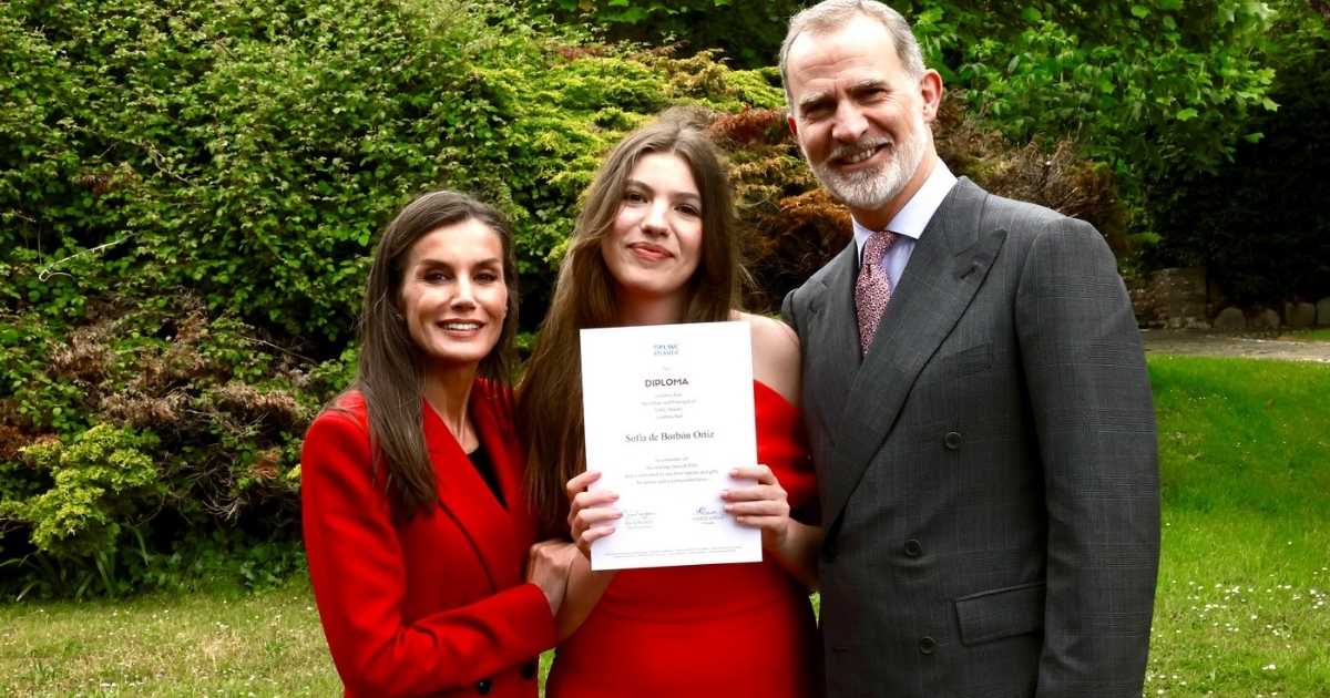 Spaanse infanta Sofía (de jongere zus van Leonor) ontvangt in 2027 bijzonder leiderschapsdiploma in Parijs
