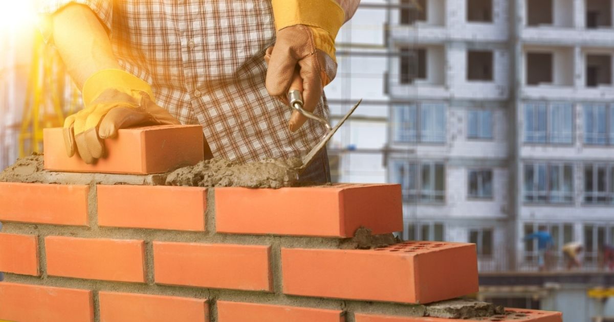 Spanje komt 700.000 bouwvakkers tekort: bouw wordt duurder en de woningcrisis dieper