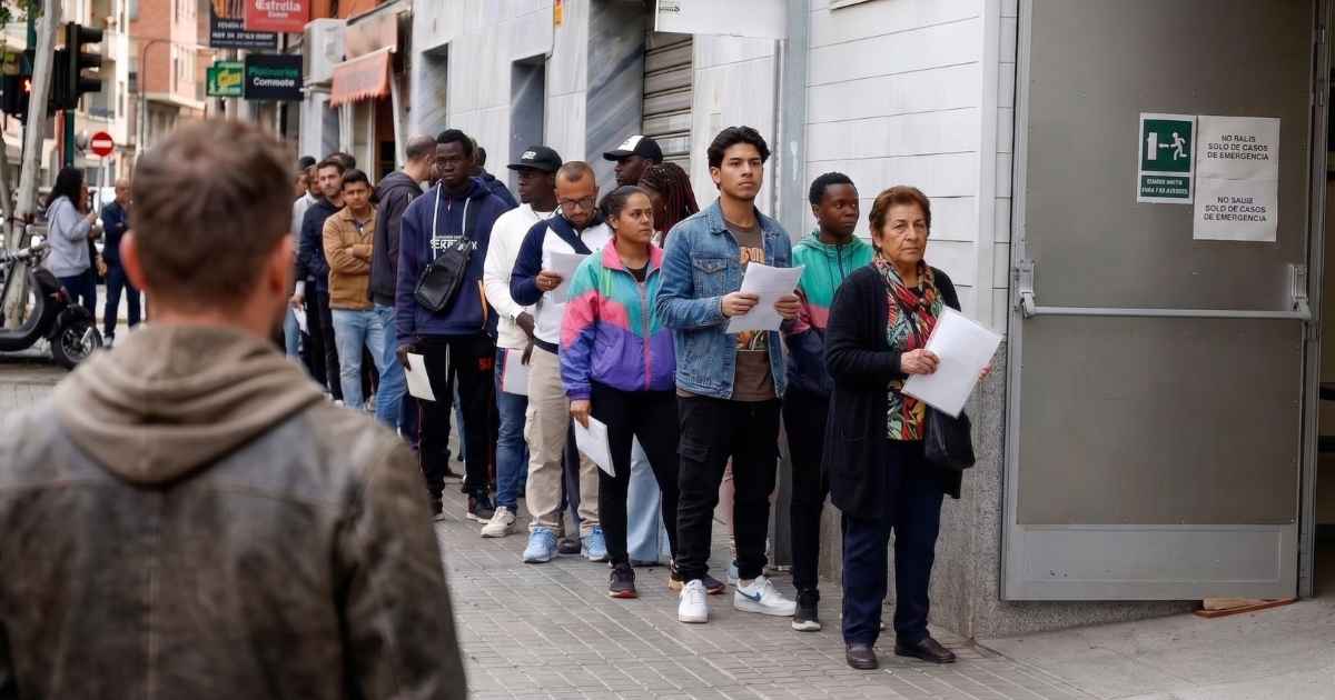 Regularisatie in Spanje eindigt met record: 1,3 miljoen migranten dienden aanvraag in
