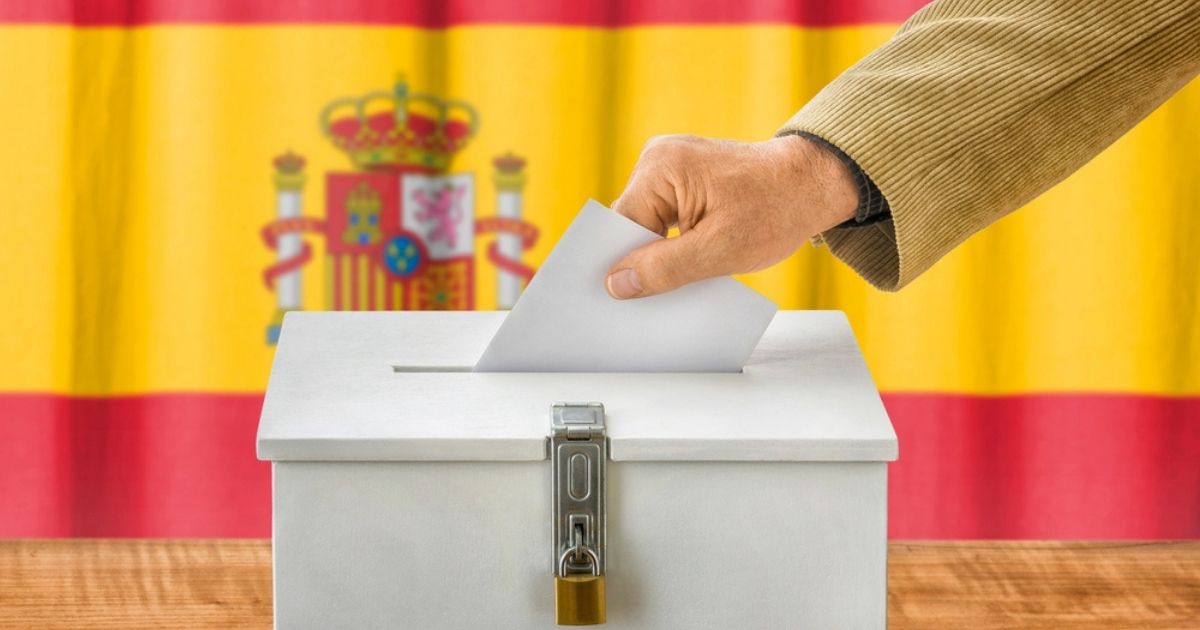 Spaanse peiling: rechts koerst af op absolute meerderheid, PSOE zakt verder weg