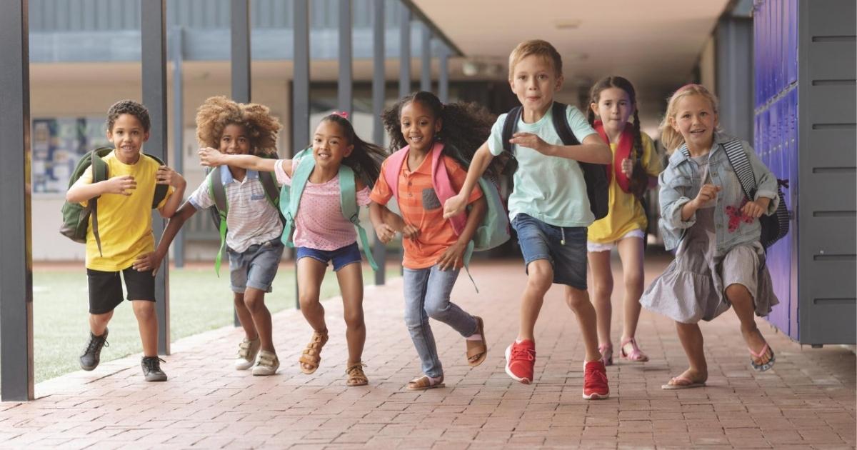 Spaanse schoolkinderen beginnen aan bijna drie maanden zomervakantie