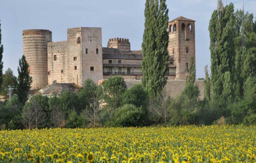 Deuk Snazzy Meedogenloos Te koop in Spanje: kasteel, toren, klooster, paleis, dorp…