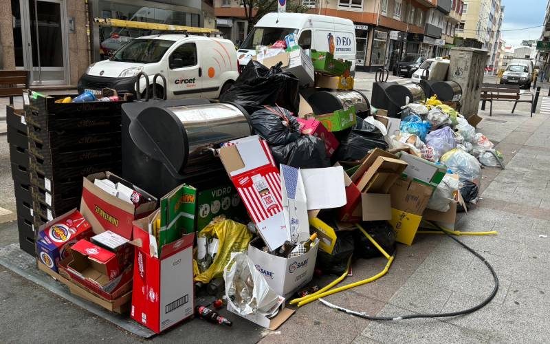 A Coruña ligt er smerig bij door een staking van de afvaldiensten