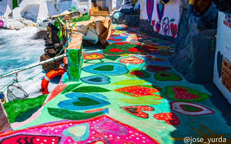 Straatkunst in dorp op Tenerife verwijdert om massale toestroom toeristen te voorkomen