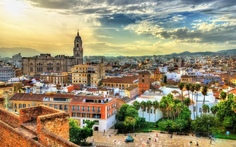 Málaga staat geen nieuwe toeristische woningen meer toe in 43 wijken van de stad