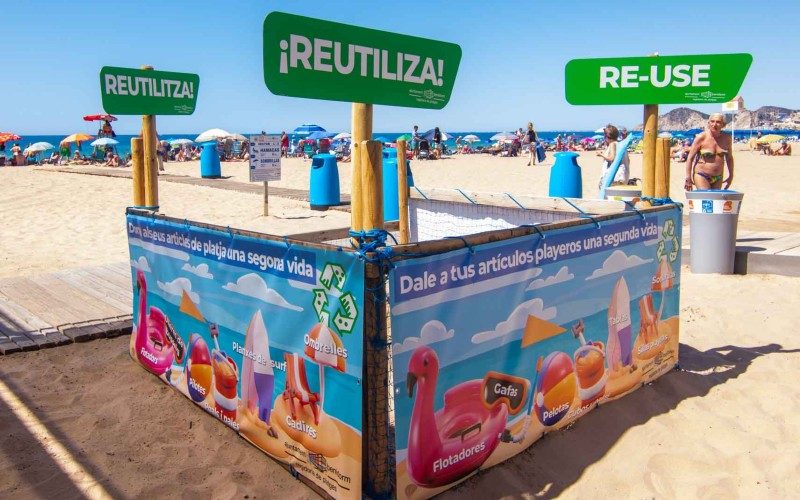 Recyclepunten voor strandspullen in Benidorm